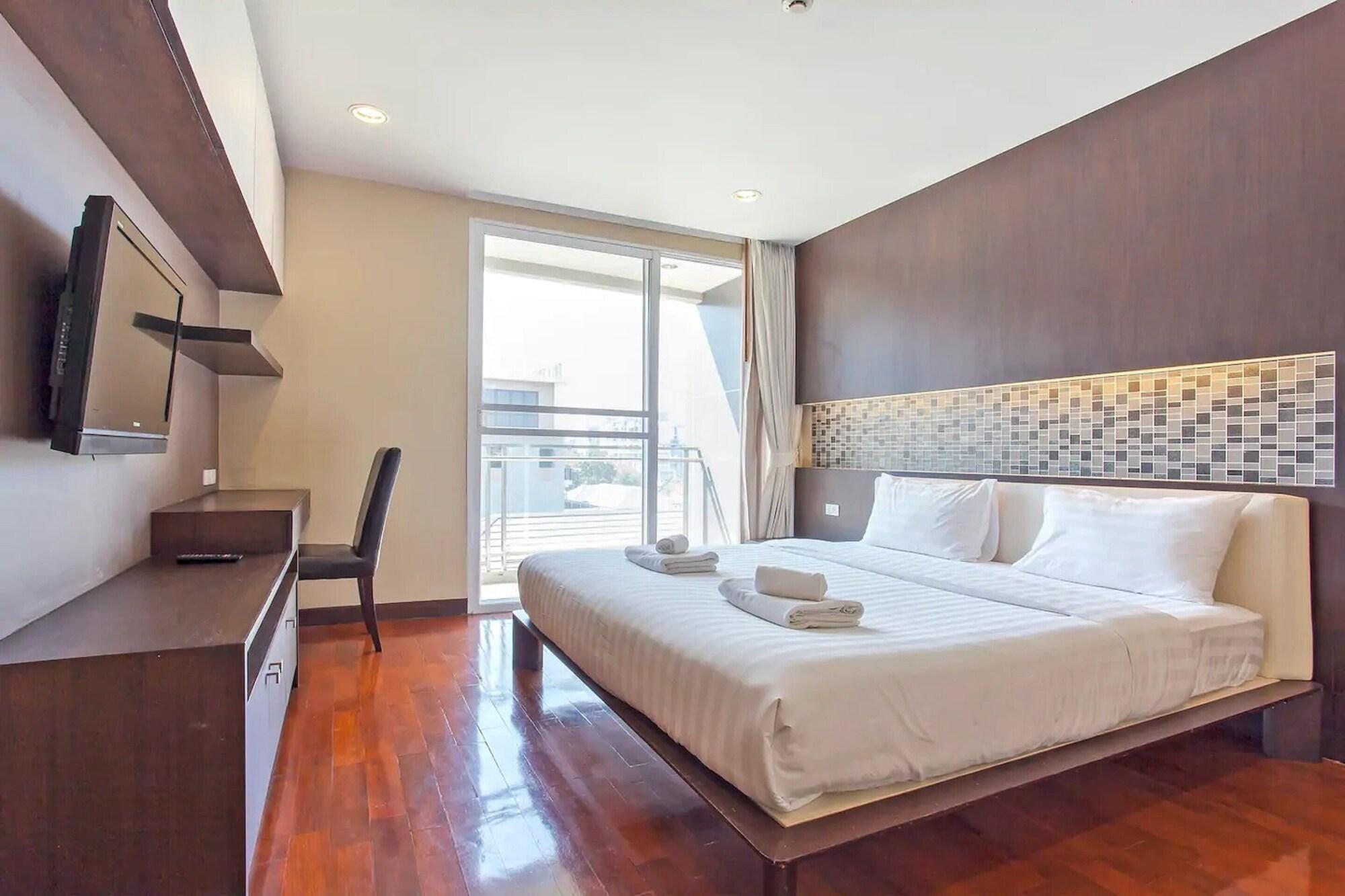 Double Trees Residence Бангкок Экстерьер фото